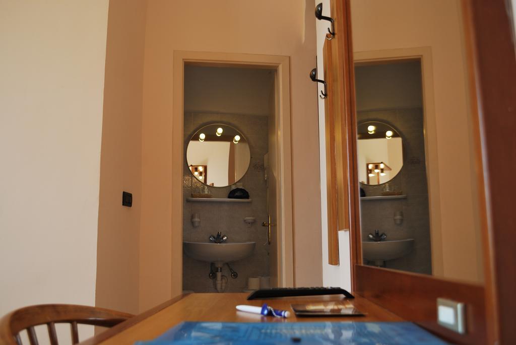 Hotel Galleano Laigueglia Ruang foto